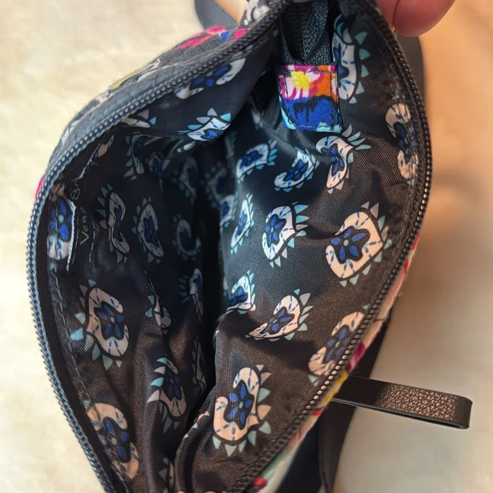 Vera Bradley Crossbody PRETTY POSIES Floral Quilted Purse Handbag - Picture 8 of 13